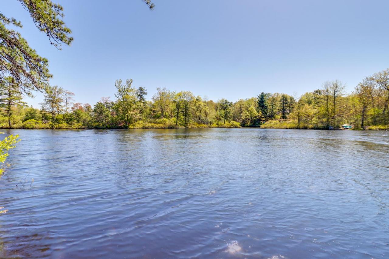 Lakefront Poconos Vacation Rental With Swim Dock! Long Pond Exterior foto