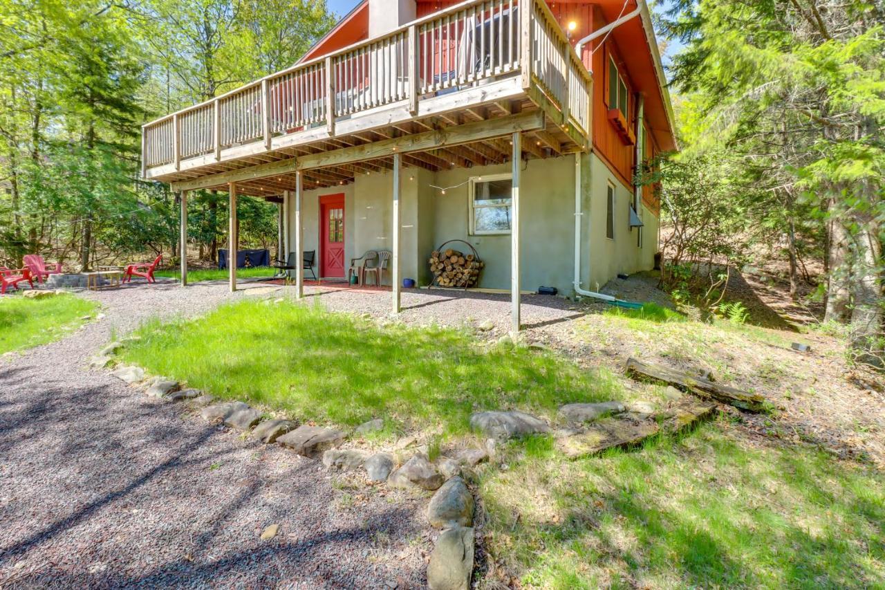 Lakefront Poconos Vacation Rental With Swim Dock! Long Pond Exterior foto